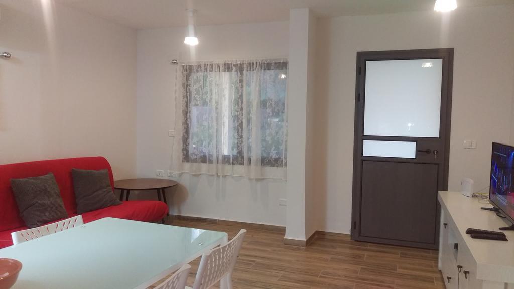Aviv Bagalille Villa Sheʼar Yashuv Buitenkant foto